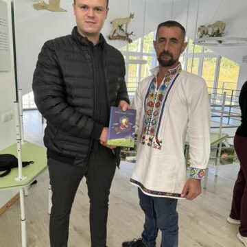 На Верховинщині відбулась презентація книги видатного гуцульського письменника Онуфрія Манчука «Жьибʼївські новелі»