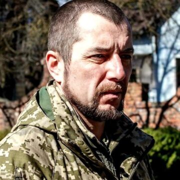 «Хто не боронить країну, має працювати на оборону» «Хто не боронить країну, має працювати на оборону»