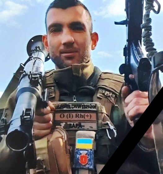 Тлумаччина у скорботі: на фронті загинув 38-річний воїн Сергій Лапко