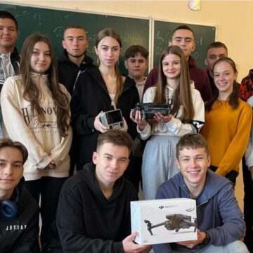 У Сваричівському ліцеї зібрали кошти на Mavic для військових