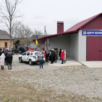 На Тисмениччині відкрили нову поліцейську станцію На Тисмениччині відкрили нову поліцейську станцію