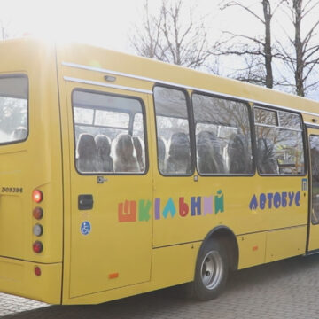 Заболотівський ліцей отримав новий шкільний автобус