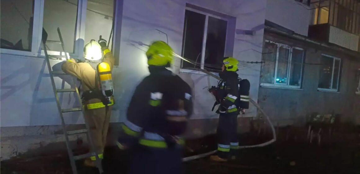 В Івано-Франківську з палаючої багатоповерхівки евакуювали 14 людей