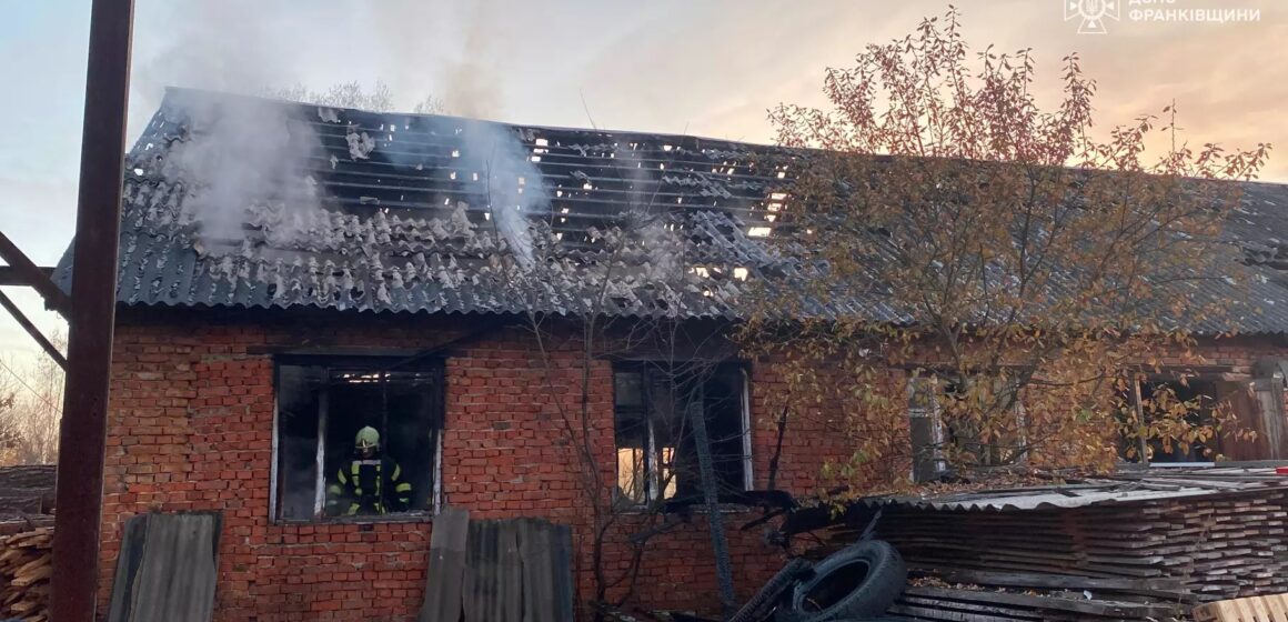 В Богородчанах горіла пилорама