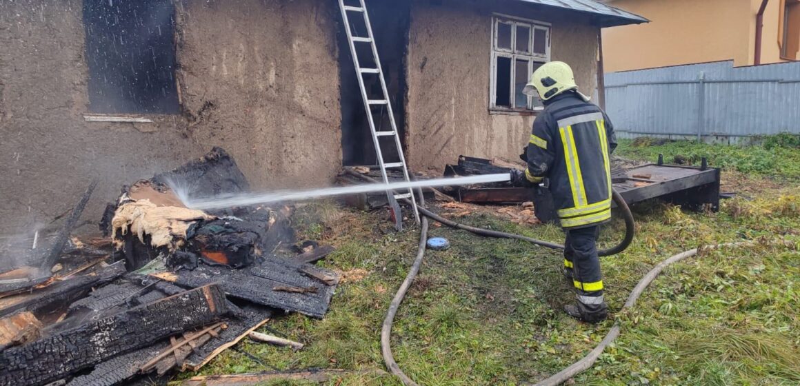 На Коломийщині під час пожежі загинула жінка