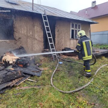 На Коломийщині під час пожежі загинула жінка
