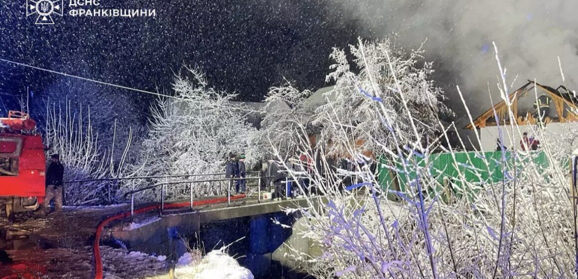 На Надвірнянщині горіло господарство (ФОТО)
