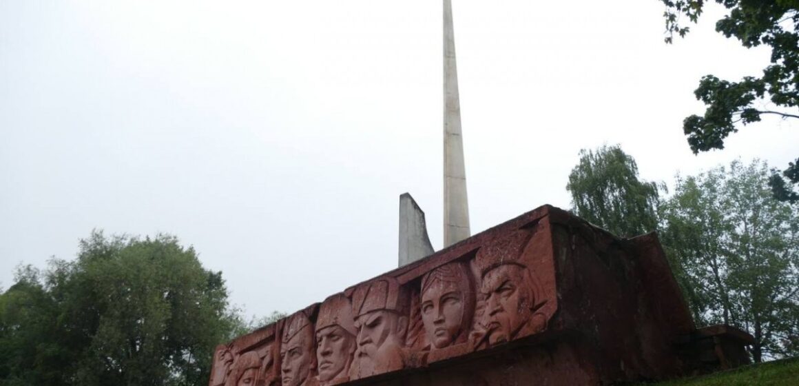 У Калуші остаточно демонтують останній радянський пам’ятник