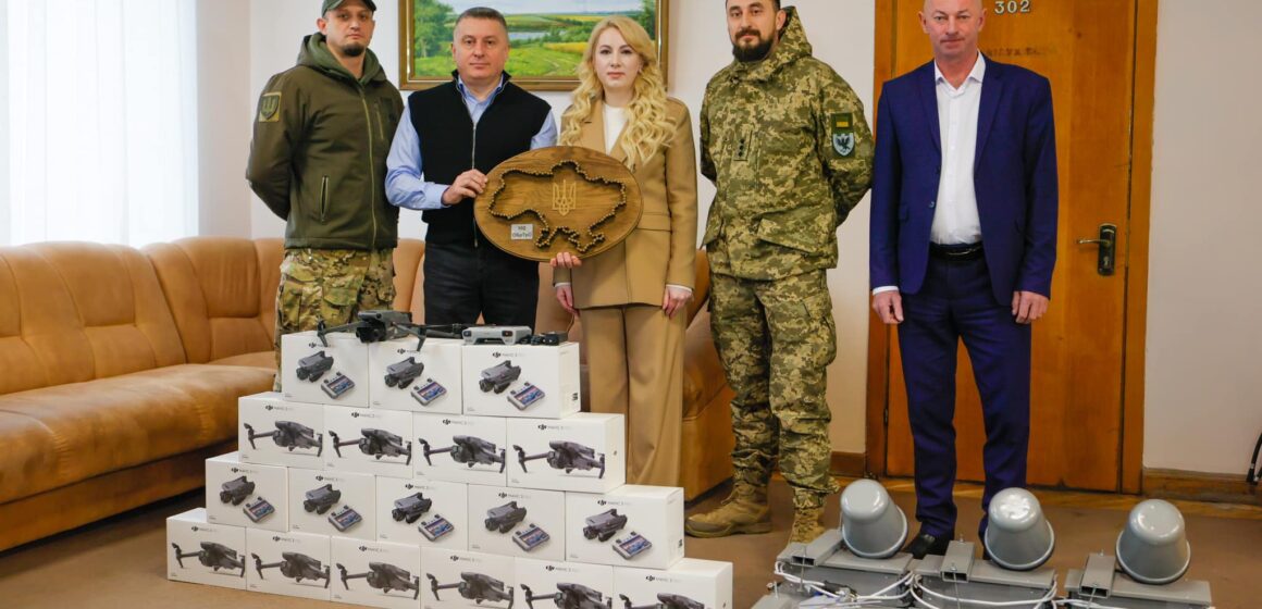 Для 102 бригади ТрО передали обладнання на понад 2,6 млн грн (ФОТО) Для 102 бригади ТрО передали обладнання на понад 2,6 млн грн (ФОТО)