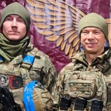 Головнокомандувач ЗСУ вручив захисникові з Городенківщини Івану Вережаку відзнаку “Хрест ракетних військ та артилерії»