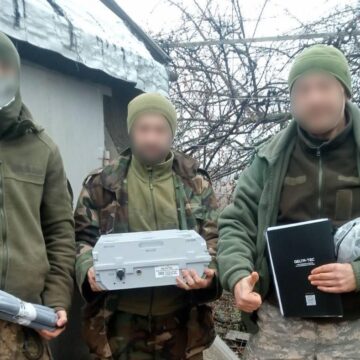 Тисменицька громада придбала засіб радіоелектронної боротьби для воїна-земляка