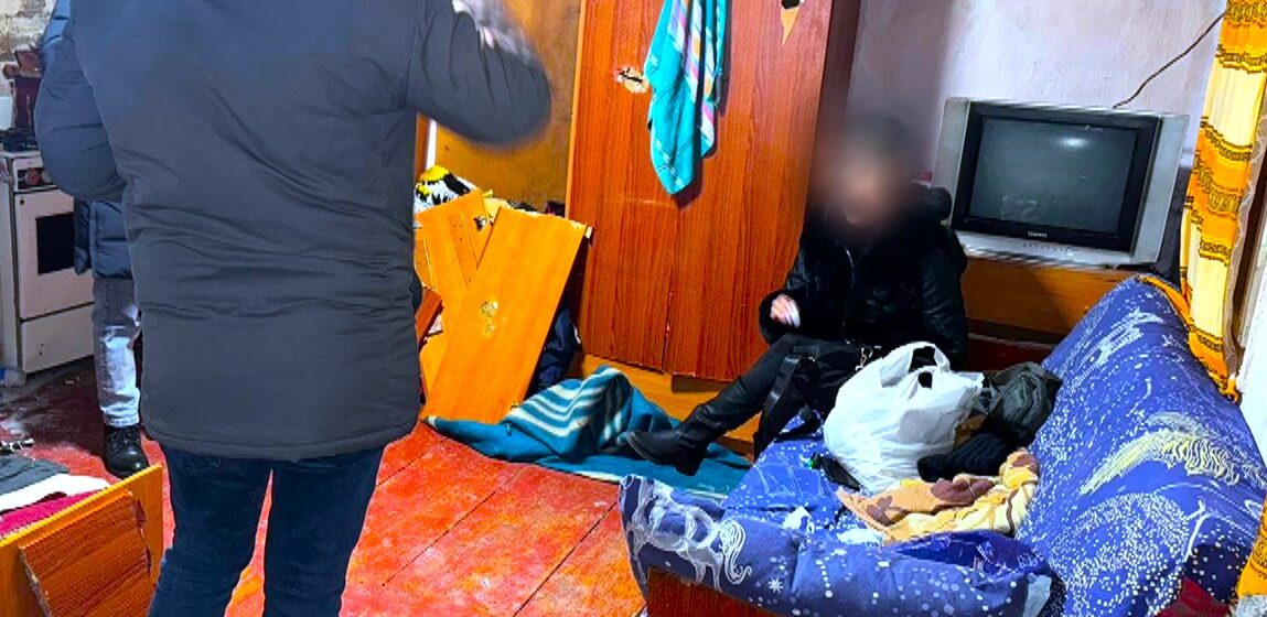 У Косові чоловік вдарив ножем у живіт товариша по чарці