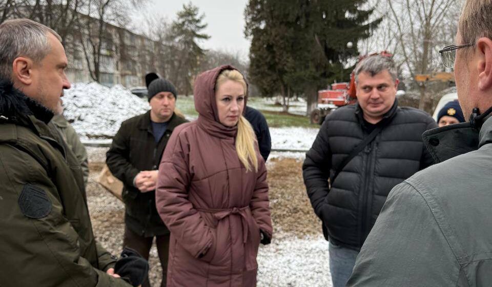 Світлана Онищук побувала у Бурштинській громаді, де ворог завдав ракетного удару