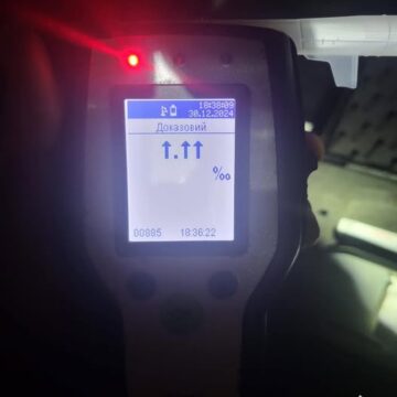 Завдяки зверненню небайдужого громадянина у Івано-Франківську вдалося уникнути можливої трагедії на дорозі