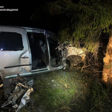 ДТП на Коломийщині: рятувальники деблокували постраждалого водія