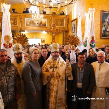 Блаженніший Святослав очолив святкові богослужіння з нагоди 100-ліття Старолисецького храму