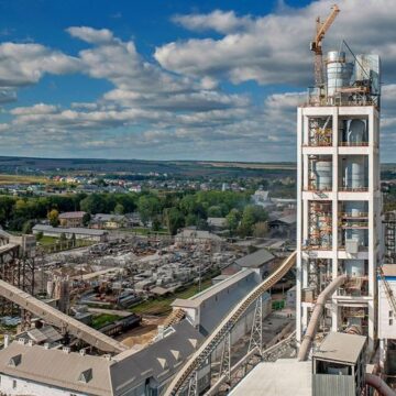 Основний постачальник Івано-Франківськцемент: польські виробники цементу вимагають обмеження імпорту з України