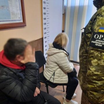 На кордоні з Польщею прикордонники виявили псевдоподружжя з Прикарпаття