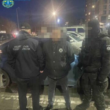 Продавали неіснуючі автомобілі: на Прикарпатті викрито групу шахраїв