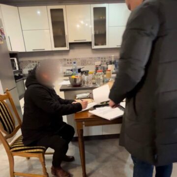 На Прикарпатті аферистка ошукала своїх клієнтів на мільйони гривень На Прикарпатті аферистка ошукала своїх клієнтів на мільйони гривень
