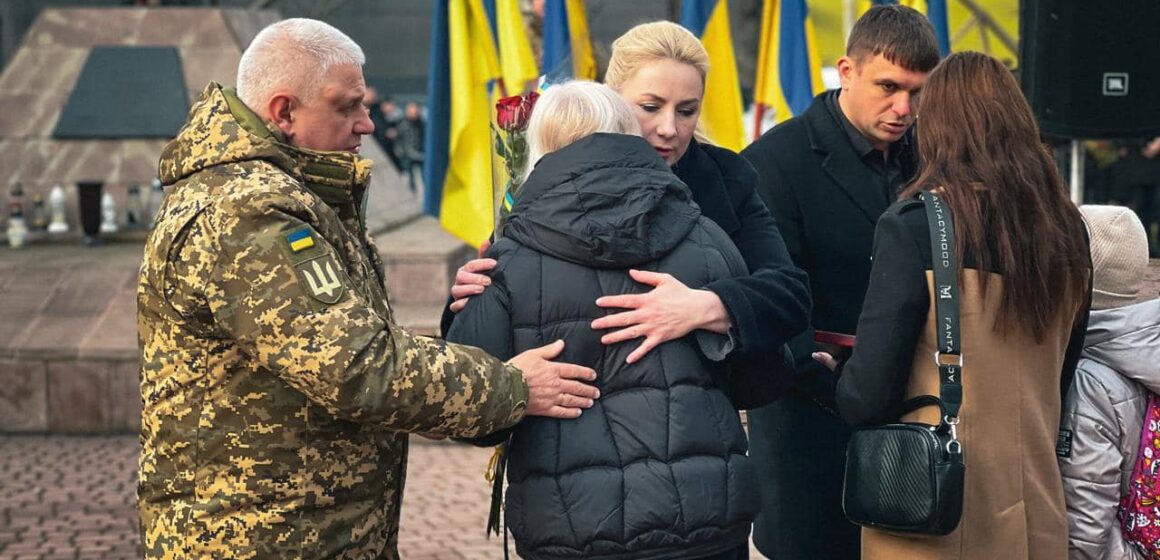 Рідним полеглих захисників з Прикарпаття вручили посмертні нагороди