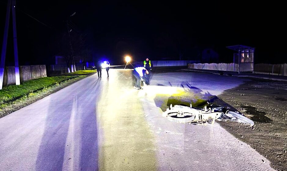 У Городенківській громаді 20-річний мотоцикліст на смерть збив чоловіка (ФОТО) У Городенківській громаді 20-річний мотоцикліст на смерть збив чоловіка (ФОТО)