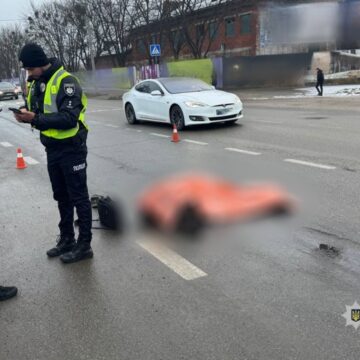В Івано-Франківську 54-річна водійка на смерть збила пішохода (ФОТО)