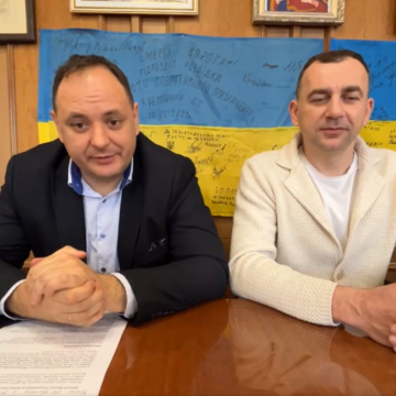 “Якщо зі мною щось станеться, довіряю секретарю міської ради Віктору Синишину”. Руслан Марцінків прокоментував заяву на особистій сторінці в соцмережі “Якщо зі мною щось станеться, довіряю секретарю міської ради Віктору Синишину”. Руслан Марцінків прокоментував заяву на особистій сторінці в соцмережі