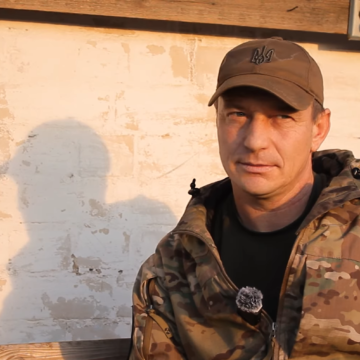 «На жаль, війна забрала одного з нас». Історія Дмитра Жигальова, який разом з двома братами пішов на фронт на початку війни (ВІДЕО) «На жаль, війна забрала одного з нас». Історія Дмитра Жигальова, який разом з двома братами пішов на фронт на початку війни (ВІДЕО)