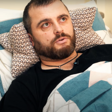 У Дніпрі після тяжкого поранення і ампутації проходить реабілітацію захисник з Верховинщини Юрій Івасюк (ВІДЕО) У Дніпрі після тяжкого поранення і ампутації проходить реабілітацію захисник з Верховинщини Юрій Івасюк (ВІДЕО)