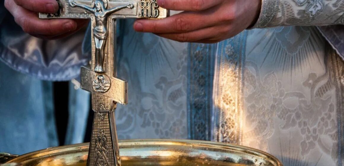 Сьогодні в Івано-Франківську відбудеться загальноміське освячення води Сьогодні в Івано-Франківську відбудеться загальноміське освячення води