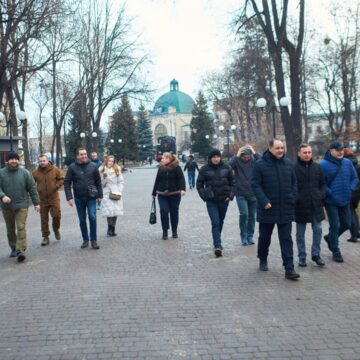 Перша інспекція в 2025 році: Івано-Франківський міський голова сьогодні зібрав комунальників на перевірку міста