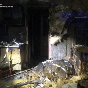 На Пожежі в Калуському районі виявили тіла двох людей На Пожежі в Калуському районі виявили тіла двох людей