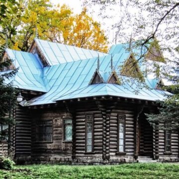 Прокуратура зобов’язує укласти охоронний договір на будівлю кінотеатру в Івано-Франківську