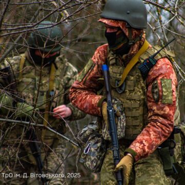 Французький телеканал LLCI на передовій: як воїни 102-ї бригади ТрО демонструють міць та професіоналізм