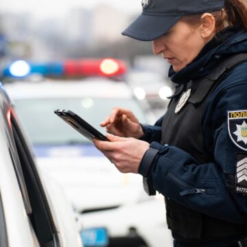 Напідпитку та без посвідчення водія: франківські патрульні виявили чергового керманича-порушника