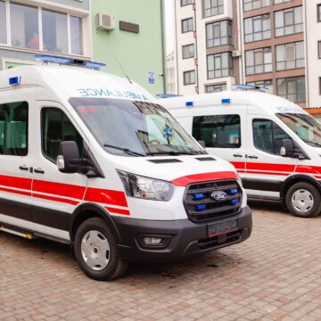 Обласна «екстренка» Прикарпаття отримала дві сучасні карети швидкої допомоги Обласна «екстренка» Прикарпаття отримала дві сучасні карети швидкої допомоги