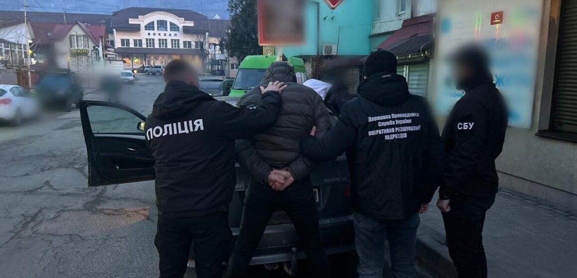 24-річний прикарпатець заплатив 11 тисяч доларів за «перспективу» замерзнути в Тисі