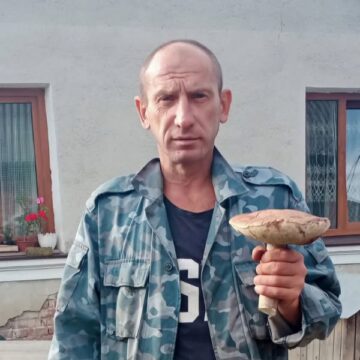 Пішов з дому та не повернувся: на Прикарпатті розшукують 43-річного чоловіка