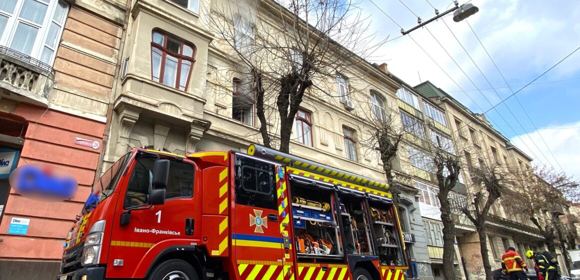У Франківську під час пожежі в квартирі загинуло двоє людей