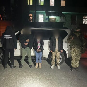 На Закарпатті прикордонники затримали переправників, через яких ледь не втопився у Тисі 27-річний прикарпатець