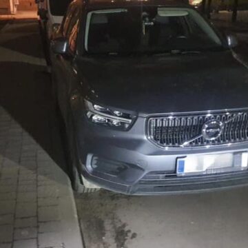 Був нетверезим: в Івано-Франківську неповнолітній водій вчинив ДТП і втік з місця події