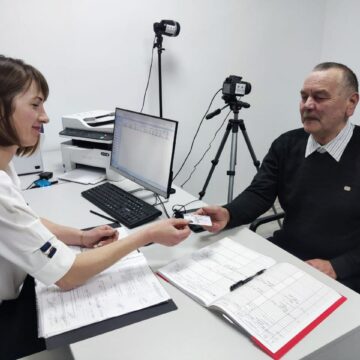 У ще одній селищній громаді Франківщини відкрили станцію виготовлення водійських документів (ФОТО)