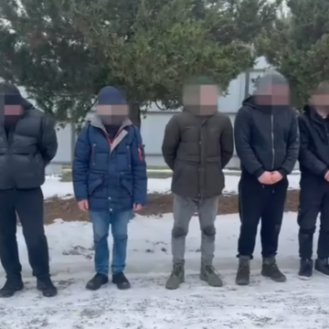 Прикарпатця затримали на Буковині за незаконний перетин кордону (ВІДЕО) Прикарпатця затримали на Буковині за незаконний перетин кордону (ВІДЕО)