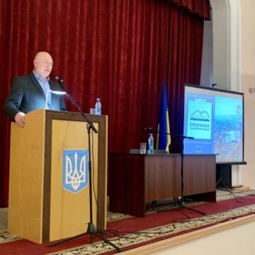 Міський голова Бурштина Василь Андрієшин прозвітував перед громадою