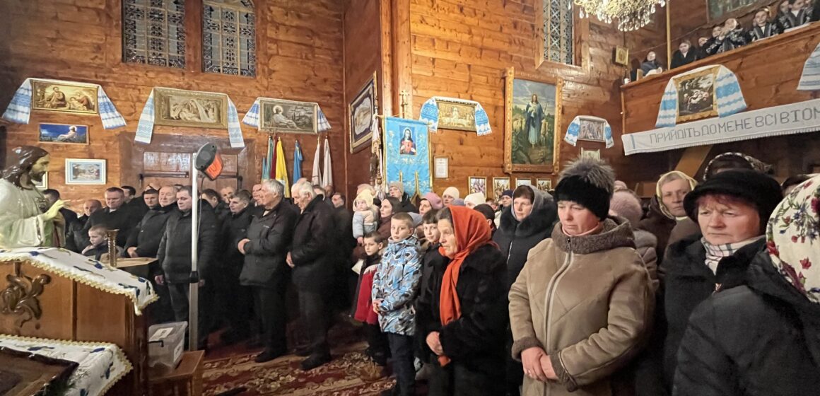 На Калущині відбулися молитовні чування перед мощами святого Миколая Чудотворця