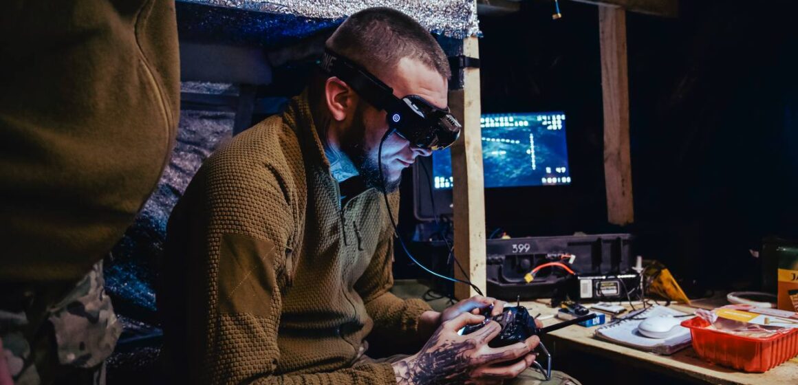 Помста з неба: як в коломийській “десятці” працюють пілоти FPV