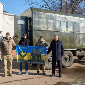 З Івано-Франківська на передову передали банно-пральний комплекс З Івано-Франківська на передову передали банно-пральний комплекс