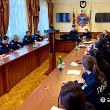 Ще 13 навчальних закладів Івано-Франківщини поповняться офіцерами освітньої безпеки
