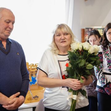 Для великої прийомної родини з Донеччини придбали комфортний будинок на Прикарпатті (ФОТО)